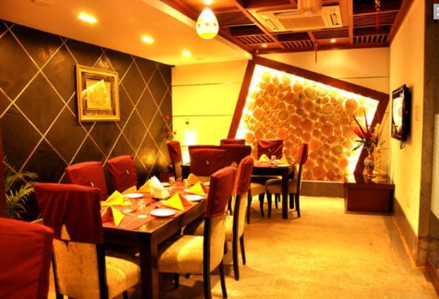 Hotel Dayal International, จัมเชดปูร์ ภายนอก รูปภาพ