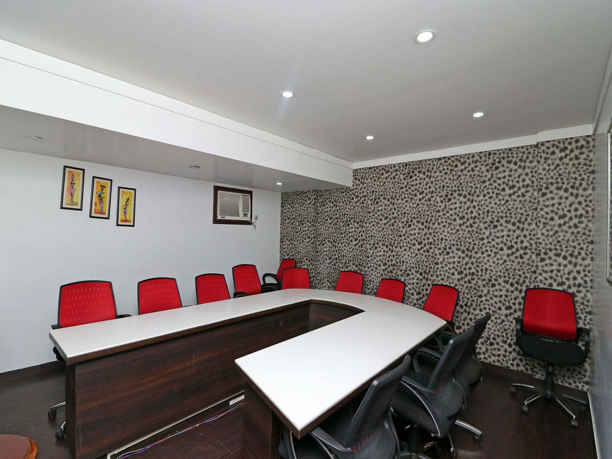 Hotel Dayal International, จัมเชดปูร์ ภายนอก รูปภาพ